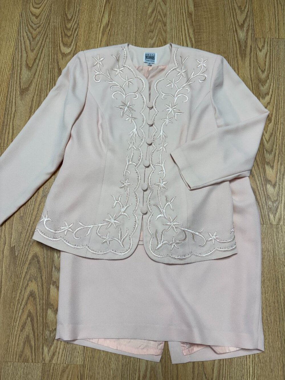 Women's 2pc Business Dressy Skirt Jacket Suit by Karen Kwong Peach Lined